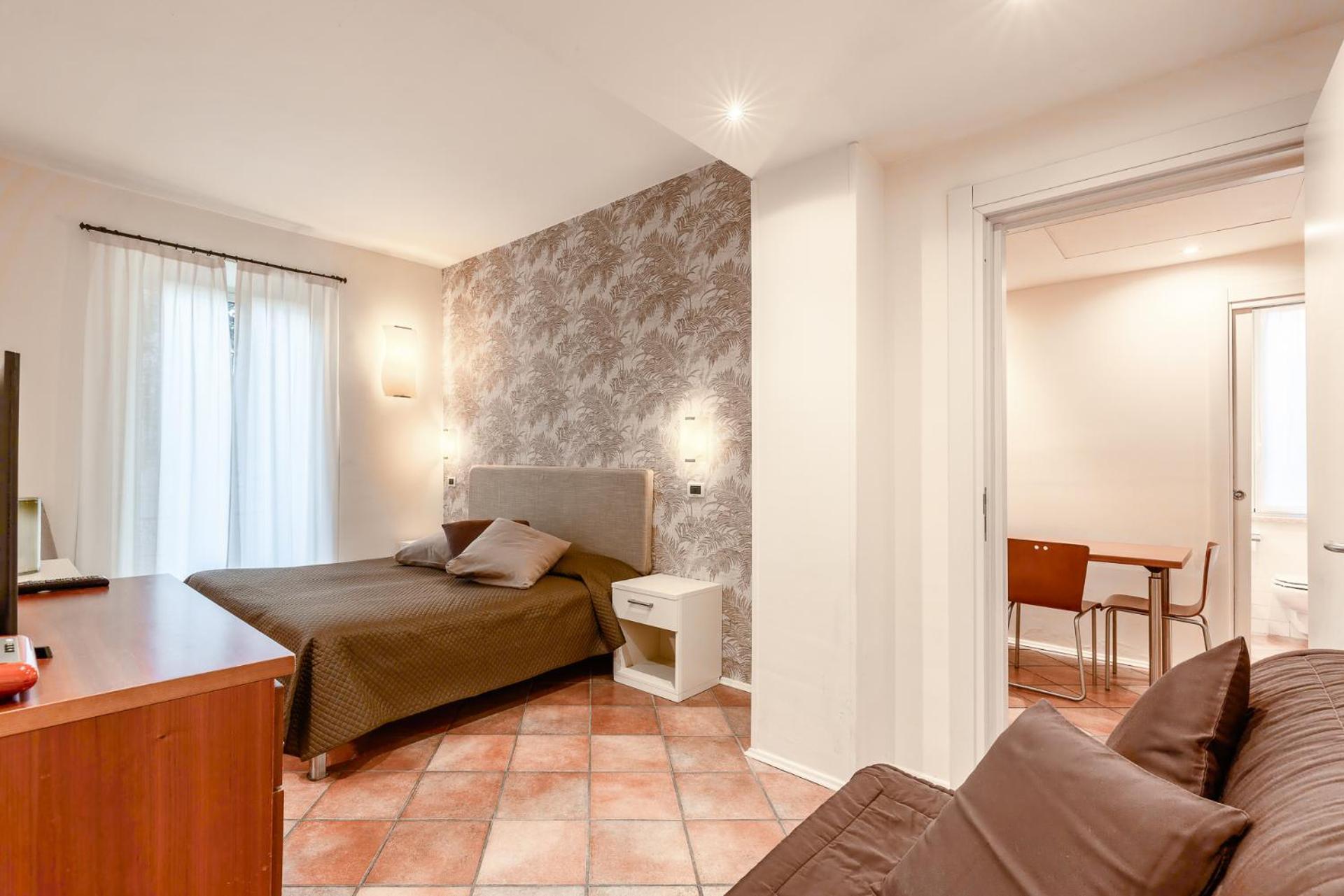 Residence Villa Firenze อาลัสซิโอ ภายนอก รูปภาพ